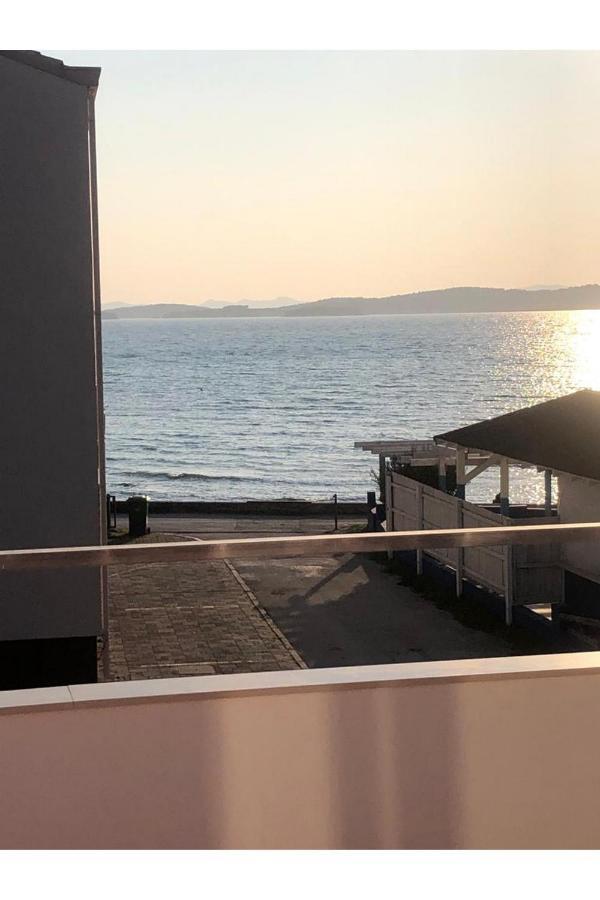 Beach Front Paradise Apartment Sukosan Bagian luar foto