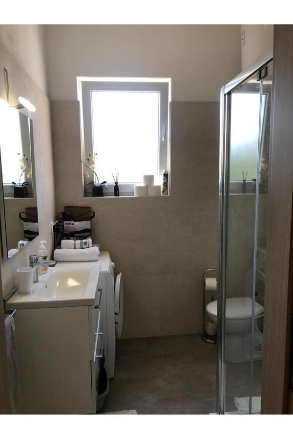 Beach Front Paradise Apartment Sukosan Bagian luar foto